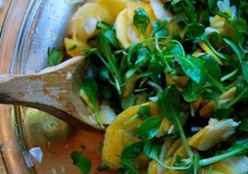 Σαλάτα με αγκινάρες και ρόκα