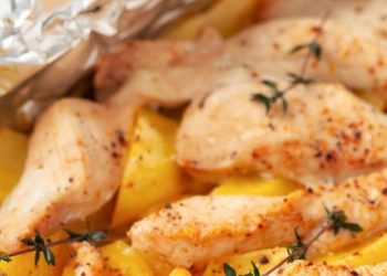 Κοτόπουλο με πατάτες στην κατσαρόλα