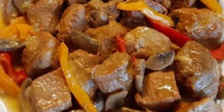 Χοιρινό με μανιτάρια και κρέμα γάλακτος με ριζότο