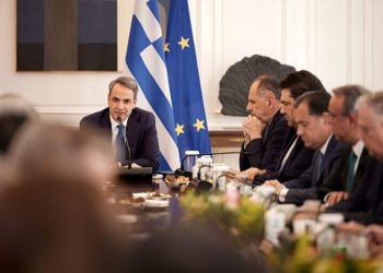 Αυτή δεν είναι κυβέρνηση. Είναι πινάκιο δικαστηρίου