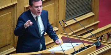 Δουδωνής για ΟΠΕΚΕΠΕ: Ο Μητσοτάκης πρέπει να τους αποπέμψει και να παραιτηθεί – Είναι βάρος για τη χώρα