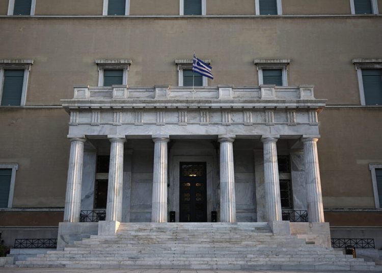 Με «δεδηλωμένη υποδίκων» και κύριο επιχείρημα δεν έχετε εναλλακτική κάνεις τη Δημοκρατία να μοιάζει φυλακή