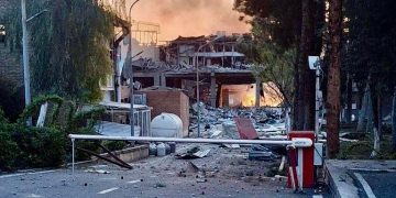 Ιράν: Ο Τραμπ ξηλώνει κι άλλους αξιωματικούς μετά τον αρχηγό του στρατού ενώ απειλεί με χτυπήματα σε πολιτικές υποδομές