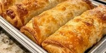 Γεμιστές πίτες σφολιάτας