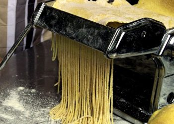 Ζύμη για φρέσκα ζυμαρικά.