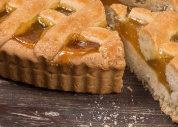 Πάστα Φλώρα με μαρμελάδα Βερύκοκο