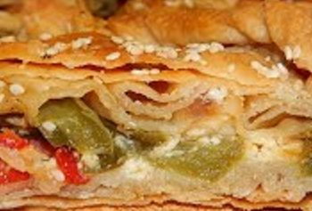 Πιπερόπιτα με τραγανό Χειροποίητο Φύλλο