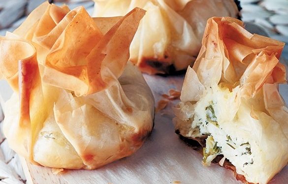 Πουγκιά με λευκά τυριά και μυρωδικά