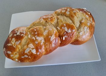 τσουρέκι  εύκολη συνταγή