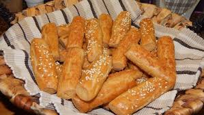 ΜΠΑΤΟΝ  ΣΑΛΕ