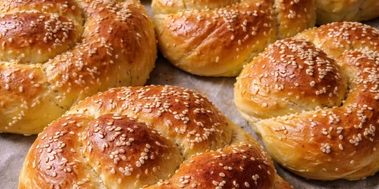 Τσουρέκι με γιαούρτι 