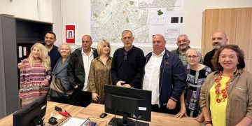 Σε νέο, πιο προσβάσιμο χώρο η Δ΄ Δημοτική Κοινότητα ΠειραιάΈμφαση στην εξυπηρέτηση των πολιτών και στη βελτίωση της καθημερινότητας