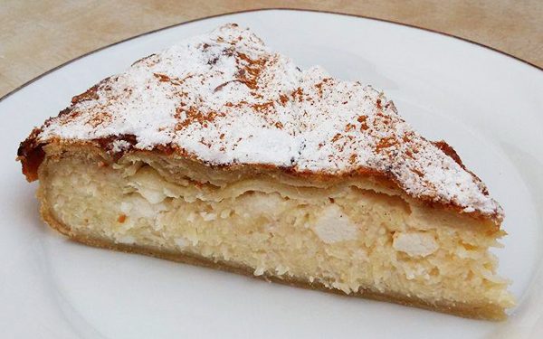 Γλυκιά  πίτα με φιδέ και μυζήθρα