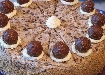 Κέικ Ferrero Rocher  χωρίς ψήσιμο με 1 φύλλο
