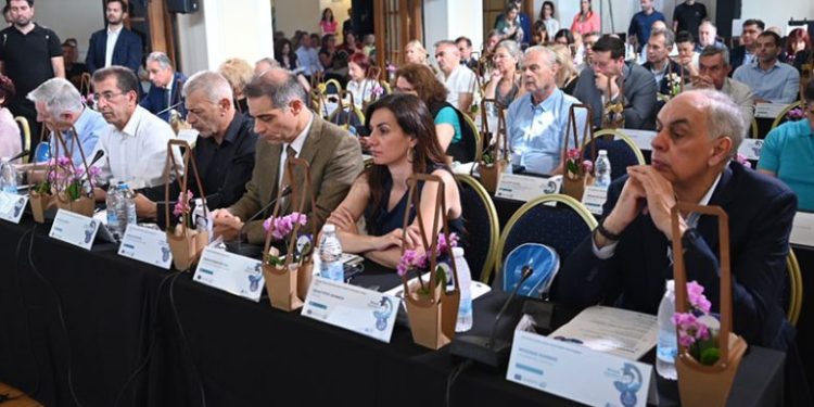 Ο Δήμαρχος Πειραιά Γιάννης Μώραλης στις εργασίες της 5ης Επιτροπής Παρακολούθησης του ΠΕΠ «Αττική 2021-2027»