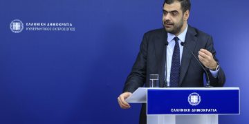 Παύλος Μαρινάκης: Αποφεύγει να σχολιάσει τις νέες αποκαλύψεις για τις υποκλοπές – τι απαντά στο in