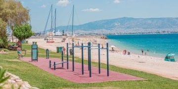 Νέα εποχή για την παραλία της Φρεαττύδας  Σύγχρονες υποδομές, ασφάλεια και καλύτερες συνθήκες για τους λουόμενους