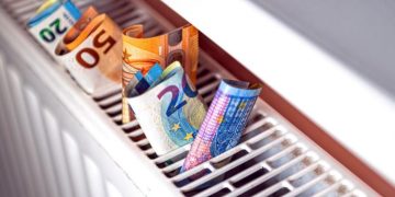 Brent στα 110 δολάρια: Το «κρυφό» κόστος που θα πληρώσει η Ελλάδα πριν ανάψουν τα καλοριφέρ