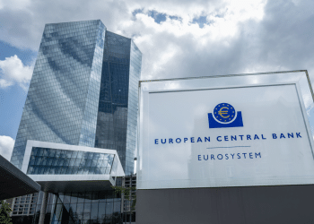 Κλειδί η τιμή του πετρελαίου για τις αποφάσεις της ΕΚΤ – Το κρίσιμο όριο των 100 δολ.