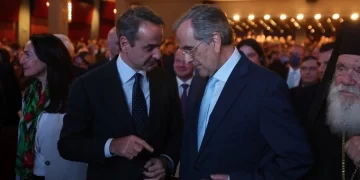 Τρικυμία στην κυβέρνηση από τις σαμαρικές παρεμβάσεις – Βαθαίνει ο πόλεμος στη «γαλάζια» παράταξη
