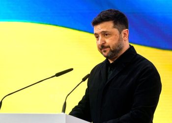 Ζελένσκι: Ζητά συγκεκριμένες δεσμεύσεις από τον Τραμπ για να σταματήσουν οι επιθέσεις στη Ρωσία