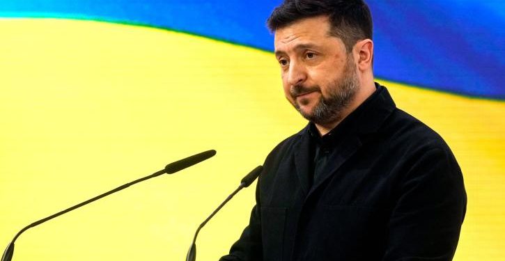 Ζελένσκι: Ζητά συγκεκριμένες δεσμεύσεις από τον Τραμπ για να σταματήσουν οι επιθέσεις στη Ρωσία