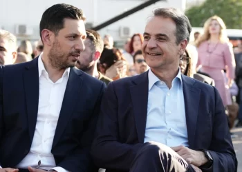 Παίζει με την ακροδεξιά φωτιά η κυβέρνηση