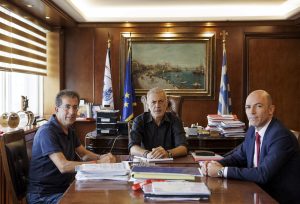 Συνάντηση του Δημάρχου Πειραιά Γιάννη Μώραλη με τον νέο Πρύτανη του Πανεπιστημίου Πειραιώς Δημοσθένη Κυριαζή